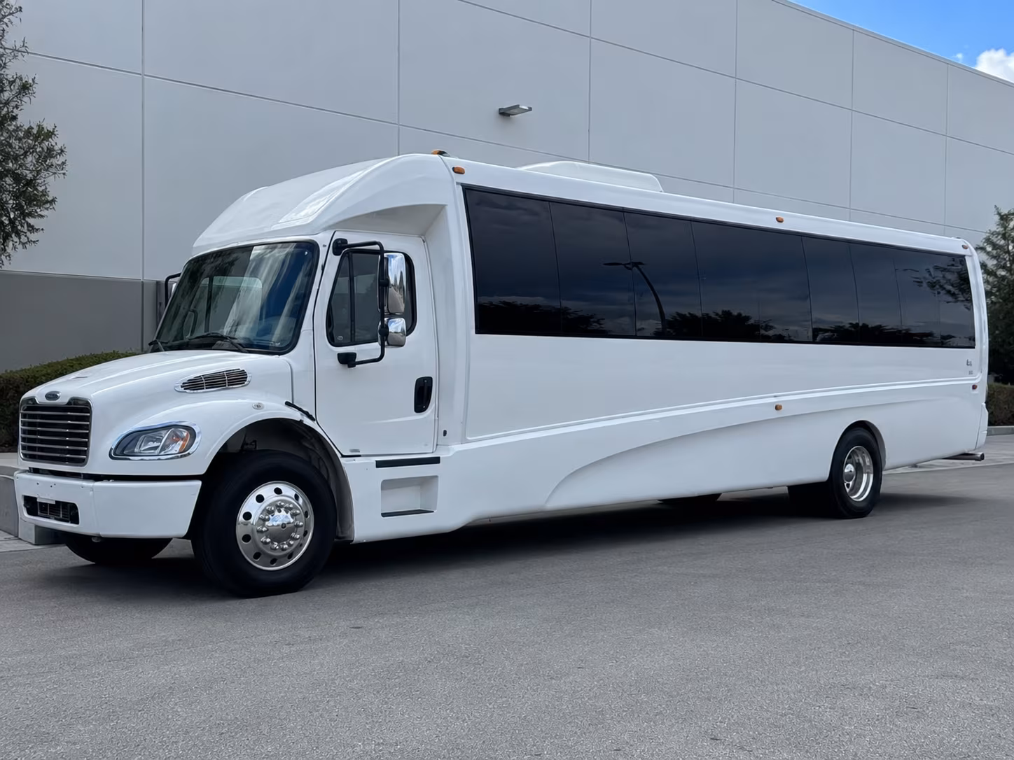 rancho cucamonga holiday party bus rental