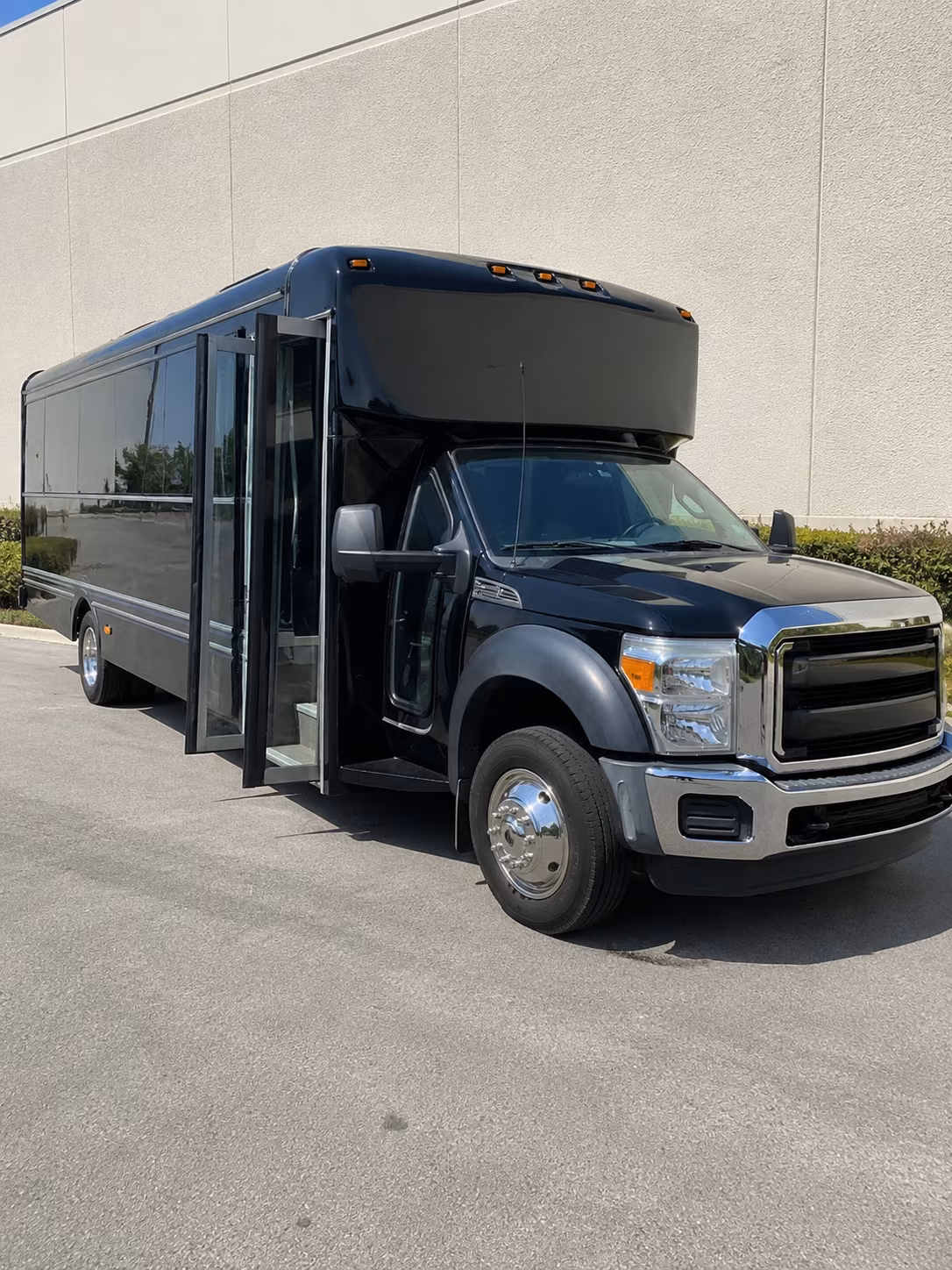 rancho cucamonga ontario entertainment districts party bus rental