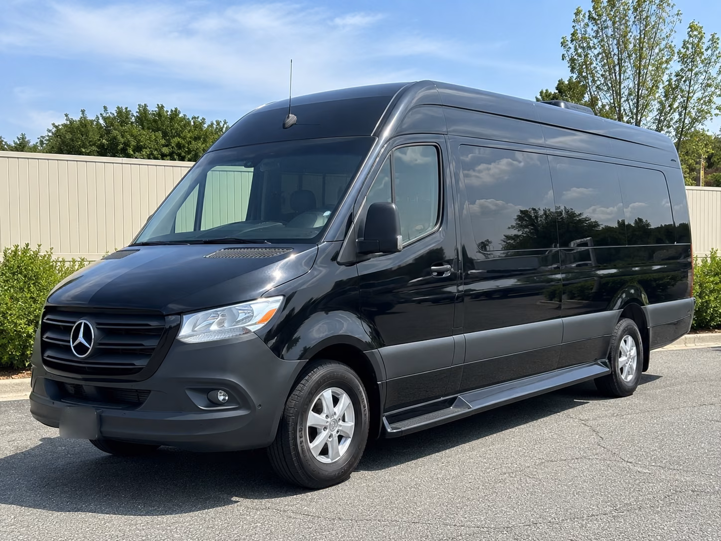 secure transportation for your next convention or trade show 1